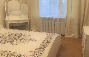 Фото Трикімнатна квартира, оренда. Київ Дарницкий район, Позняки