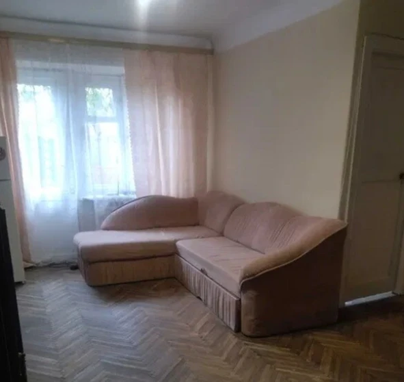 Фото 1. Трикімнатна квартира, продаж. Київ Днепровский район, Чернігівська
