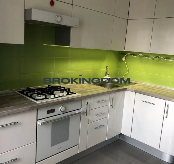Foto 1. Tres Ambientes piso, en venta. Kyiv Оболонський