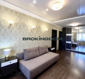 Foto 2. Tres Ambientes piso, en venta. Kyiv Оболонський