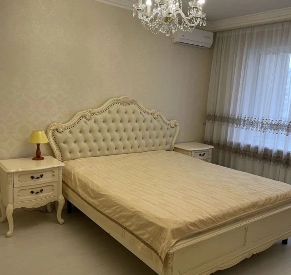 Фото 1. Трехкомнатная квартира, аренда. Киев Дарницкий