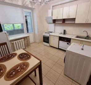 Fotografie 2. Două Camere apartament, de închiriat. Kyiv Дарницкий район, Pozniaky