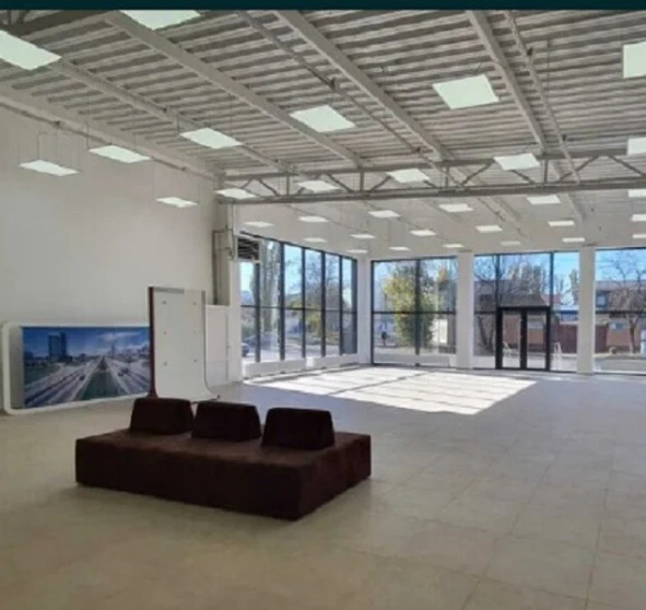 Фото 1. Коммерческая, аренда. Киев Днепровский район, Черниговская