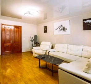 Фото 4. Трехкомнатная квартира, продажа. Киев Дарницкий район, Позняки