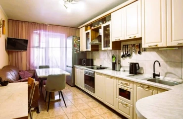 Фото Трехкомнатная квартира, продажа. Киев Дарницкий район, Позняки