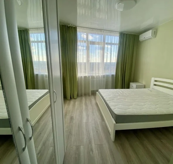 Fotografie 1. Garsonieră apartament, de vânzare. Kyiv Дарницкий район, Vyrlytsia