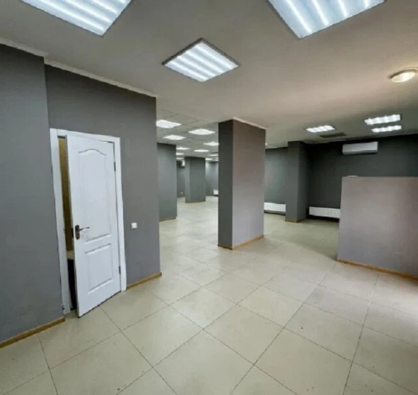 Фото 1. Комерційна, оренда. Київ Днепровский район, Лівобережна