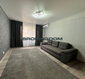 Фото 3. Трехкомнатная квартира, продажа. Киев Дніпровський