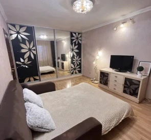 Фото 2. Трехкомнатная квартира, продажа. Киев Дарницкий район, Позняки