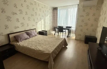 Foto Monoambiente piso, en venta. Kyiv Днепровский район, Livoberezhna