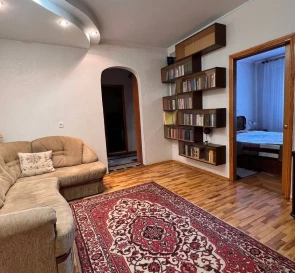 Foto 2. Tres Ambientes piso, para alquilar. Kyiv Дарницкий