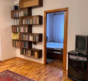 Foto 3. Tres Ambientes piso, para alquilar. Kyiv Дарницкий