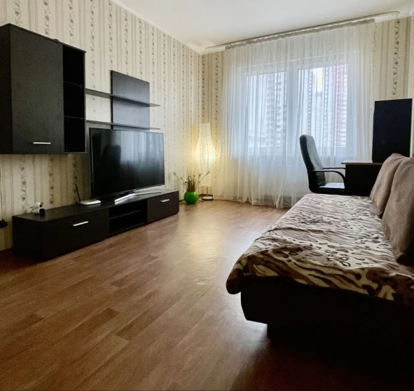 Fotografie 1. Garsonieră apartament, de închiriat. Kyiv Дарницкий