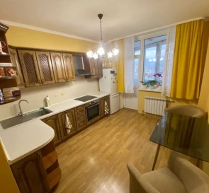 Foto 5. Tres Ambientes piso, para alquilar. Kyiv Дарницкий
