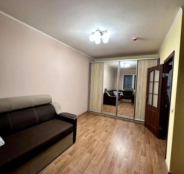 Fotografie 1. Garsonieră apartament, de închiriat. Kyiv Дарницкий