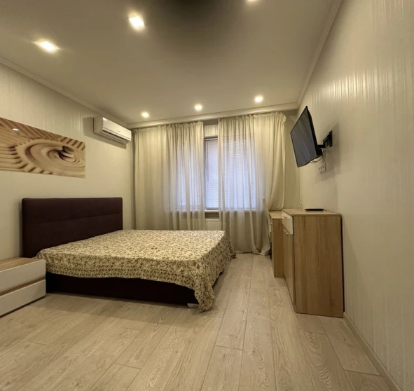 Fotografie 1. Garsonieră apartament, de închiriat. Kyiv Дарницкий