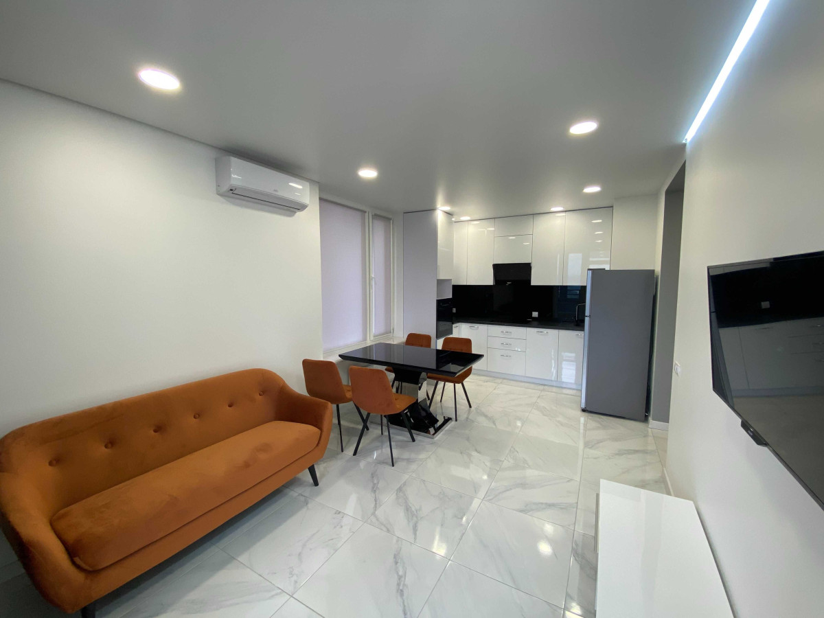 Foto Dos Ambientes piso, para alquilar. Kyiv Дарницкий