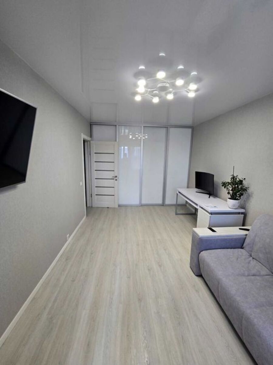 Photo Three-Room flat, for sale. Kyiv Голосеевский, Teremky