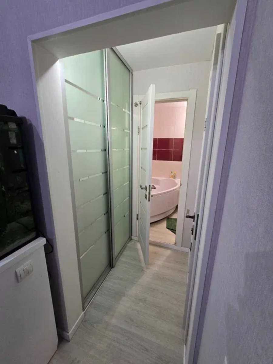 Photo Three-Room flat, for sale. Kyiv Голосеевский, Teremky