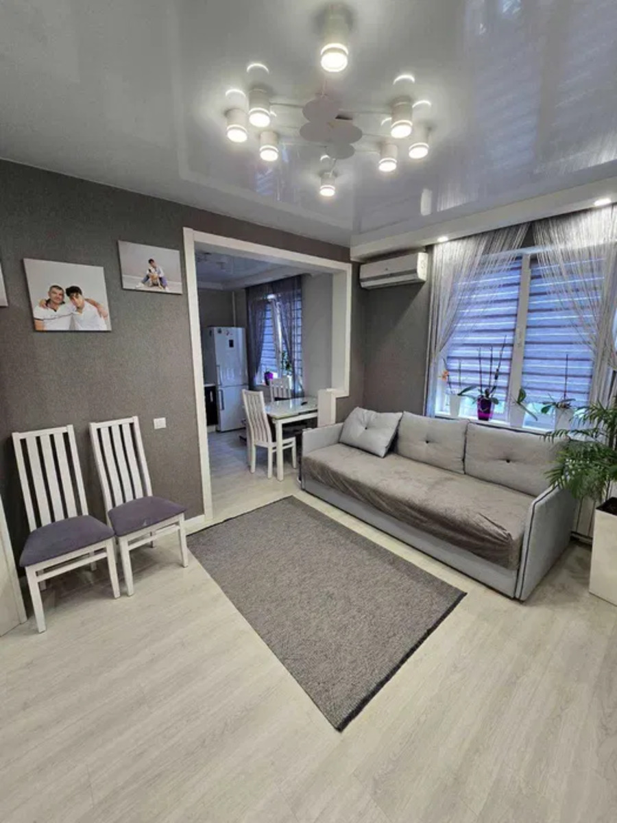 Photo Three-Room flat, for sale. Kyiv Голосеевский, Teremky