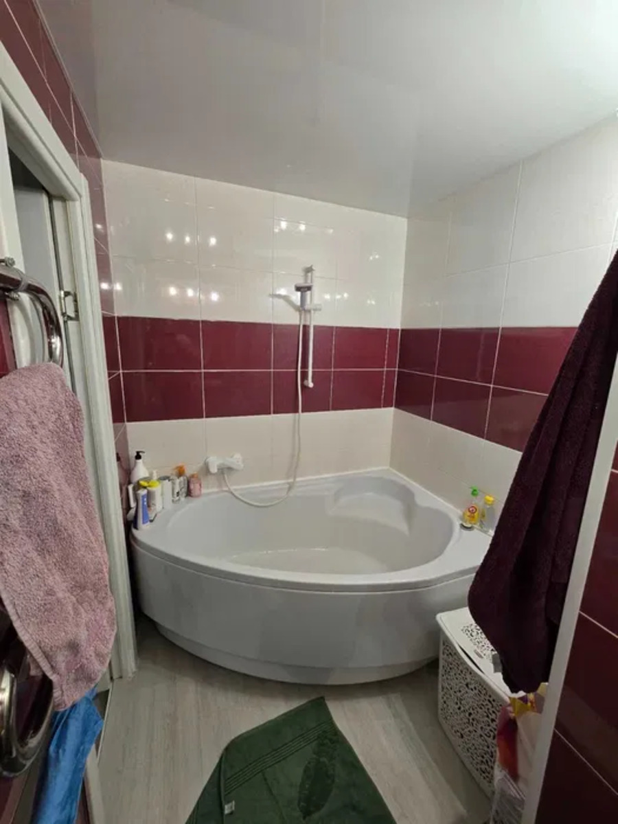 Photo Three-Room flat, for sale. Kyiv Голосеевский, Teremky