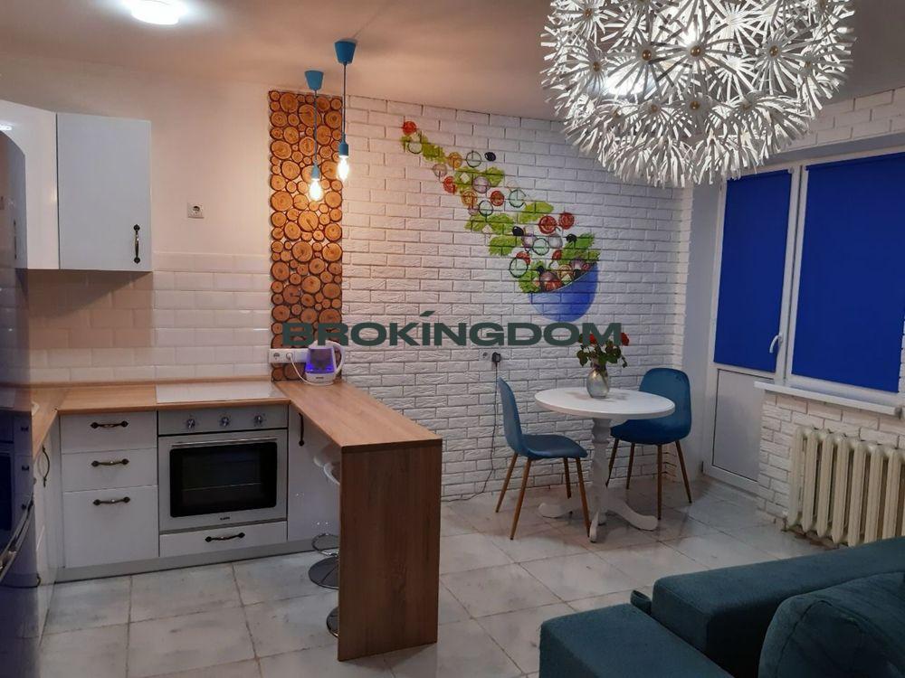 Zdjęcie Dwupokojowe mieszkanie, na sprzedaż. Kyiv Подільський