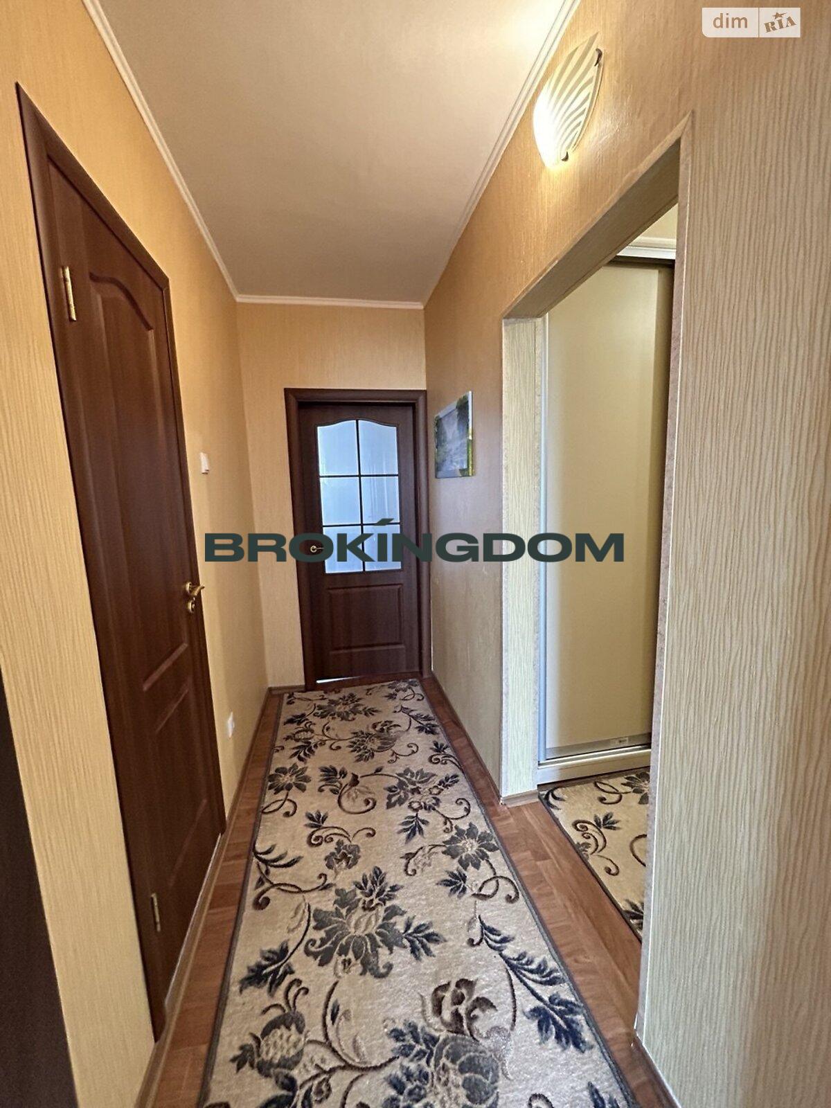 Photo One-Room flat, for sale. Kyiv Дарницький