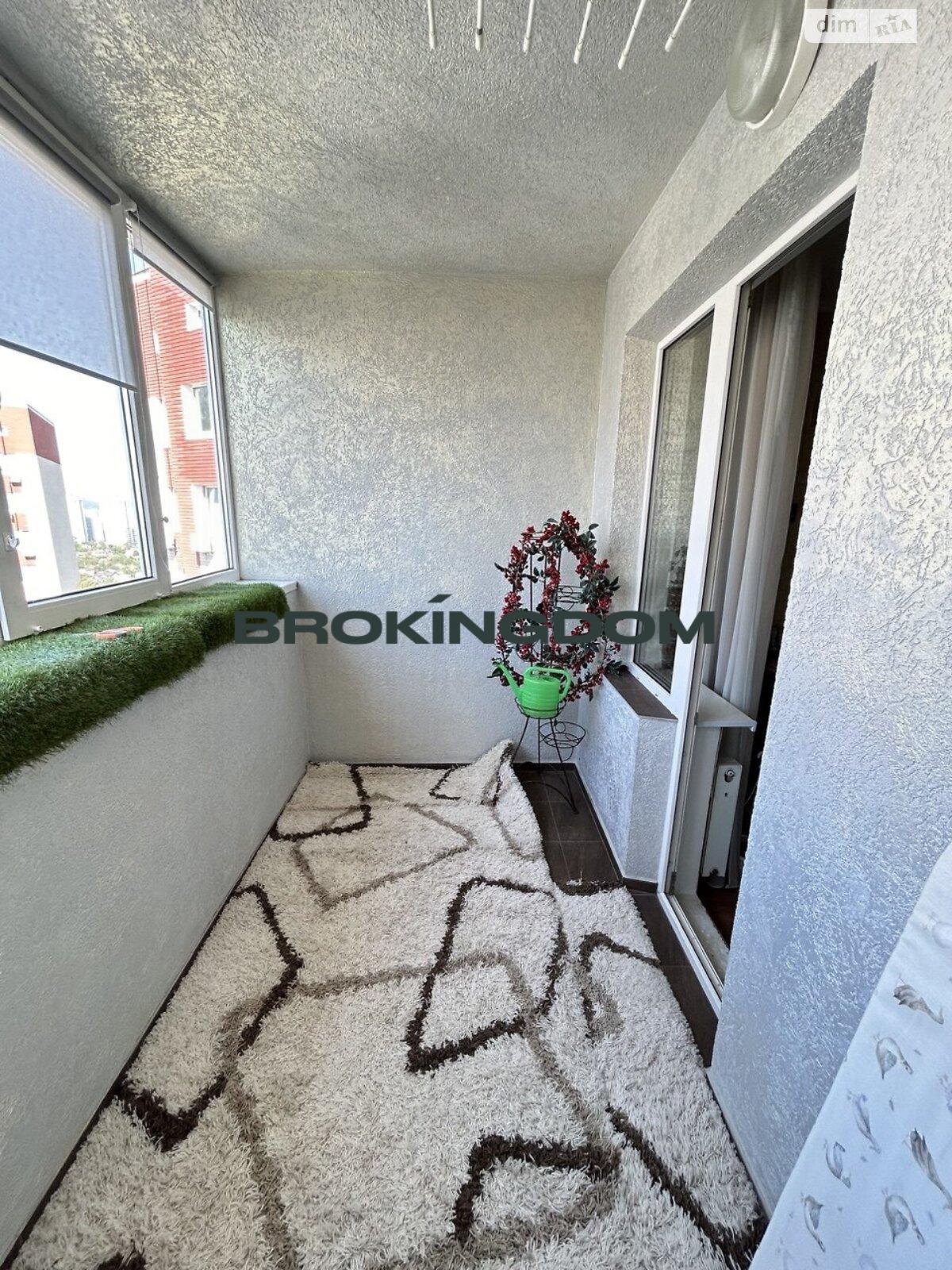 Photo One-Room flat, for sale. Kyiv Дарницький