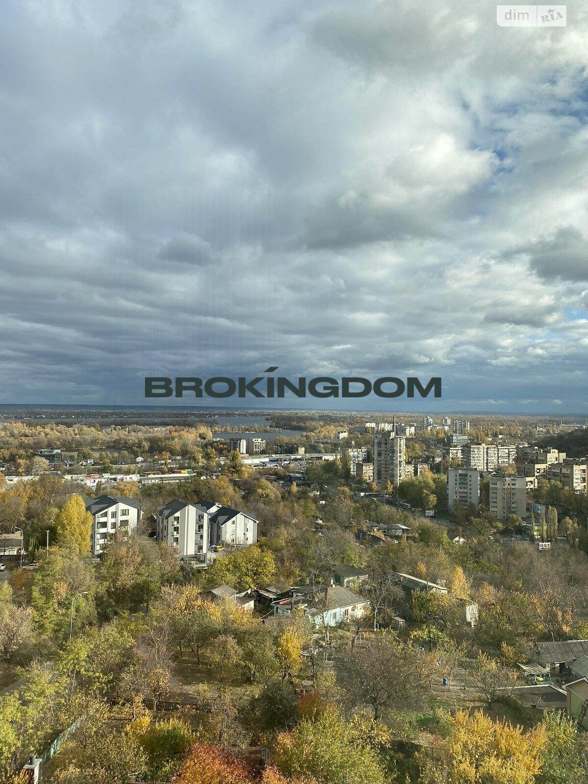 Photo Three-Room flat, for sale. Kyiv Голосіївський