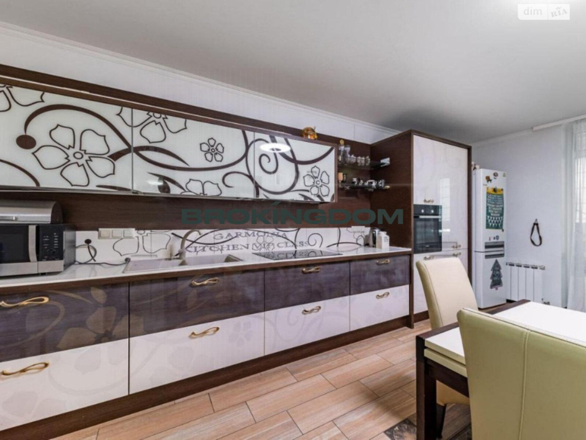 Photo Three-Room flat, for sale. Kyiv Голосіївський