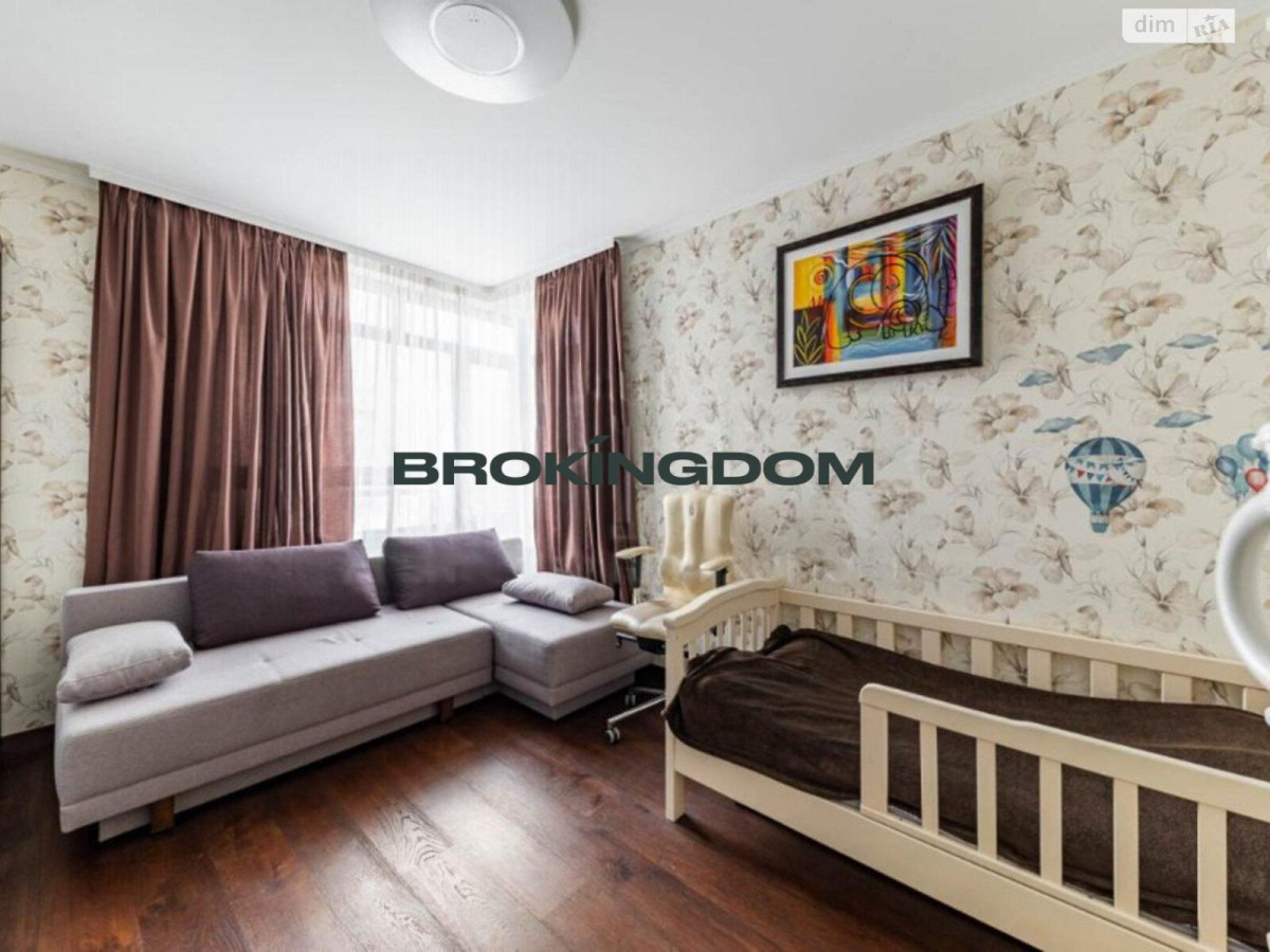 Photo Three-Room flat, for sale. Kyiv Голосіївський