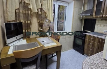 Photo Three-Room flat, for sale. Kyiv Оболонський