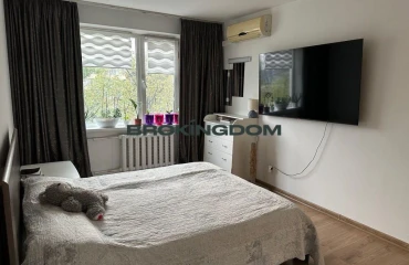 Zdjęcie Trzypokojowe mieszkanie, na sprzedaż. Kyiv Оболонський