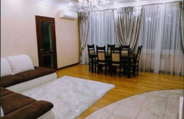 Фото Трехкомнатная квартира, аренда. Киев Дарницкий район, Позняки