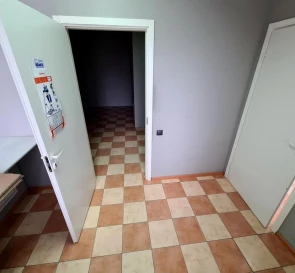 Foto 2. Comercial, para alquilar. Kyiv Дарницкий район, Pozniaky