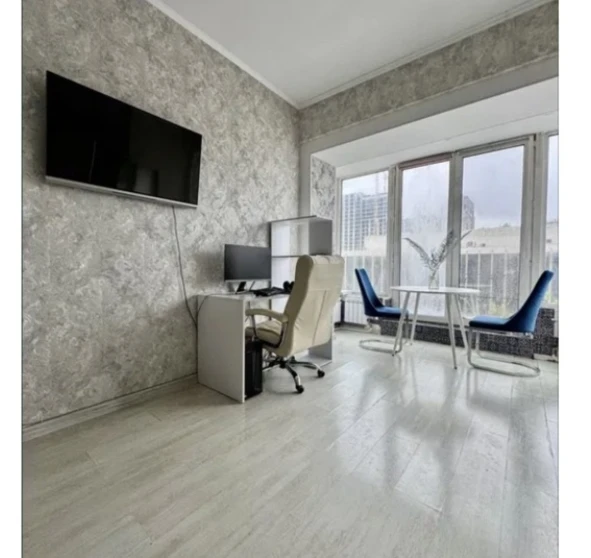 Фото 1. Двухкомнатная квартира, продажа. Киев Голосеевский, Дворец Украина