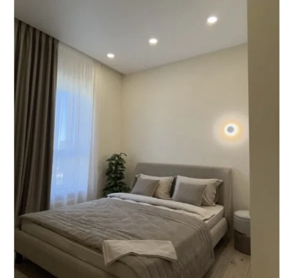 Foto 1. Dos Ambientes piso, en venta. Kyiv Голосеевский, Palats Ukraina