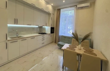 Photo Three-Room flat, for sale. Kyiv Голосеевский район, Universytet