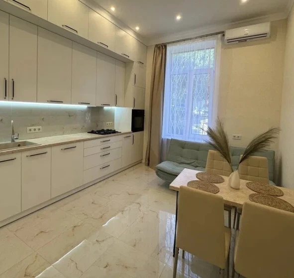 Photo 1. Three-Room flat, for sale. Kyiv Голосеевский район, Universytet