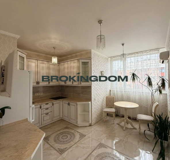 Zdjęcie 1. Trzypokojowe mieszkanie, na sprzedaż. Kyiv Шевченківський