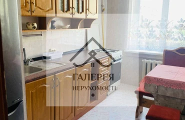 Fotografie Trei Camere apartament, de închiriat. Poltava Подольский