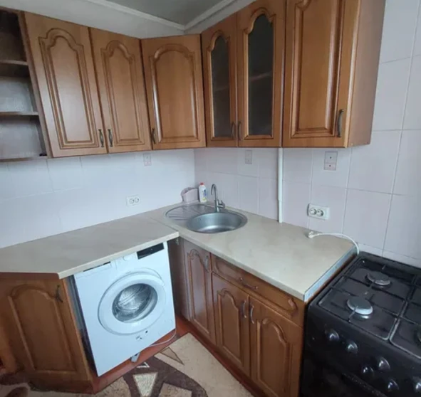 Фото 1. Трехкомнатная квартира, аренда. Полтава