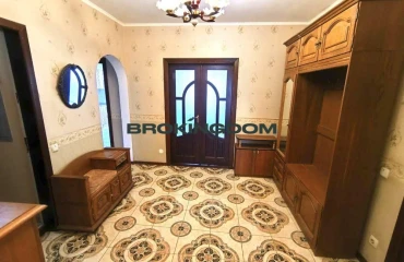Photo Three-Room flat, for sale. Kyiv Шевченківський