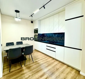 Foto 2. Monoambiente piso, en venta. Kyiv Голосіївський