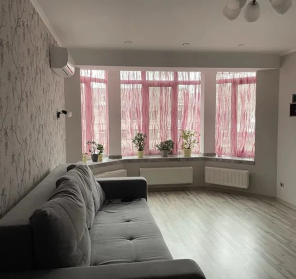 Фото 1. Двокімнатна квартира, оренда. Полтава Подольский