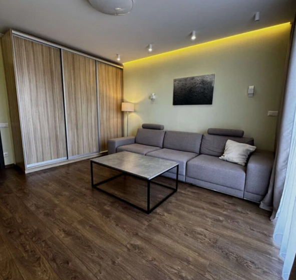 Фото 1. Двокімнатна квартира, продаж. Київ Голосеевский