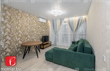 Zdjęcie Czteropokojowe mieszkanie, na sprzedaż. Minsk Октябрьский