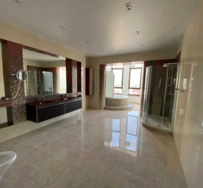 Фото 3. Четырехкомнатная квартира, продаж. Київ Оболонский