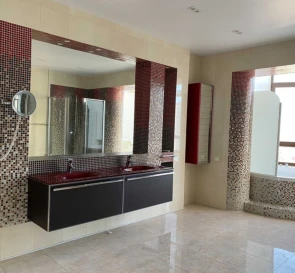 Фото 4. Четырехкомнатная квартира, продаж. Київ Оболонский