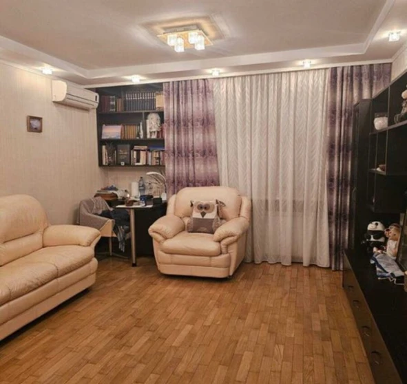 Фото 1. Двокімнатна квартира, продаж. Київ Голосеевский